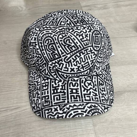 Coach Disney Mickey Mouse X Keith Haring Baseball Hat Black/White - Picture 6 of 9